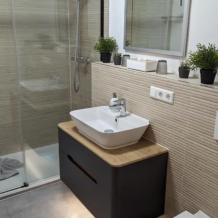 Bergzeit Mit Pool Und Sauna 米森-维尔哈姆斯